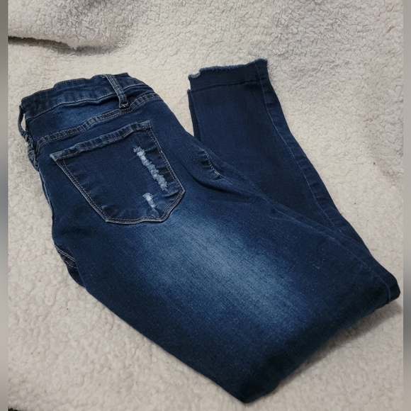 Kancan Like New jeans. Dark blue, great stretch, factory Distressed, Size 26, - Picture 4 of 9